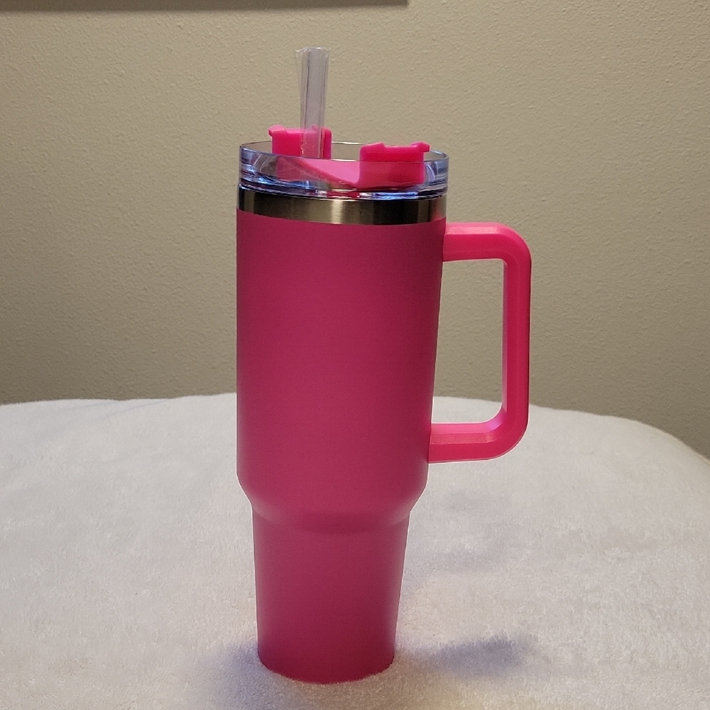 NEW, Insulated 40oz Stainless Steel Travel Mug With Handle And Straw